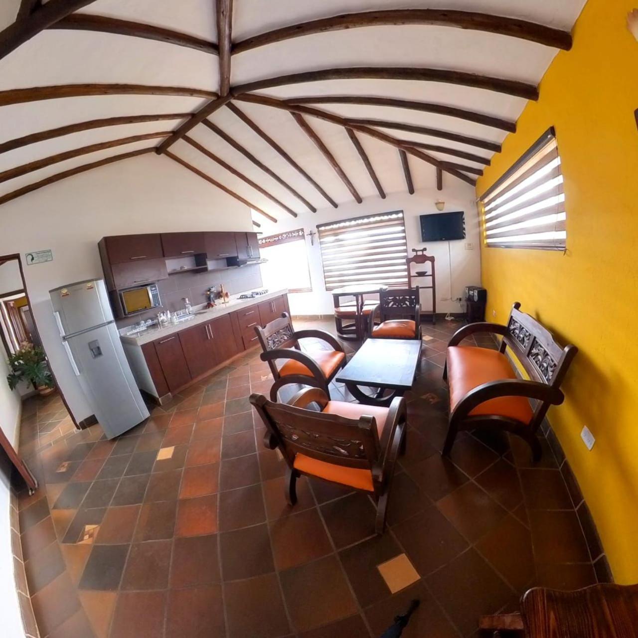 Hotel La Casa De Flores Villa de Leyva